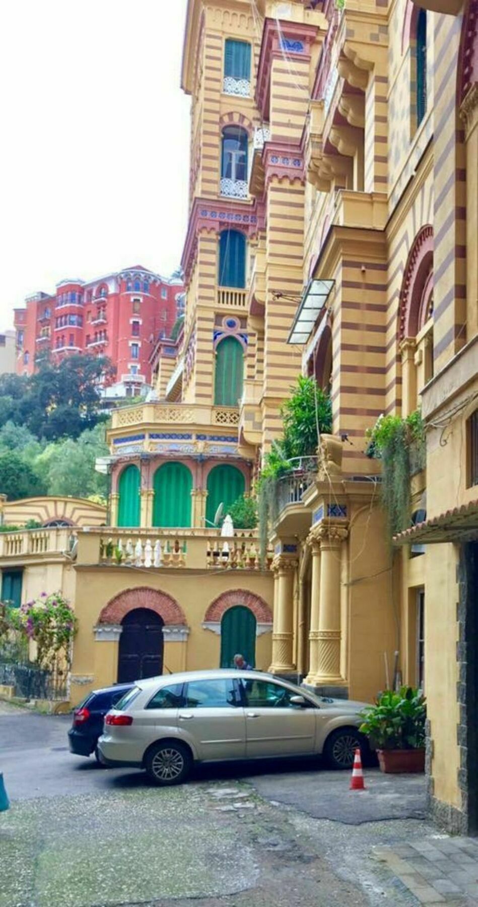 Bed and Breakfast Da Polly A Piazza Amedeo Neapel Exterior foto